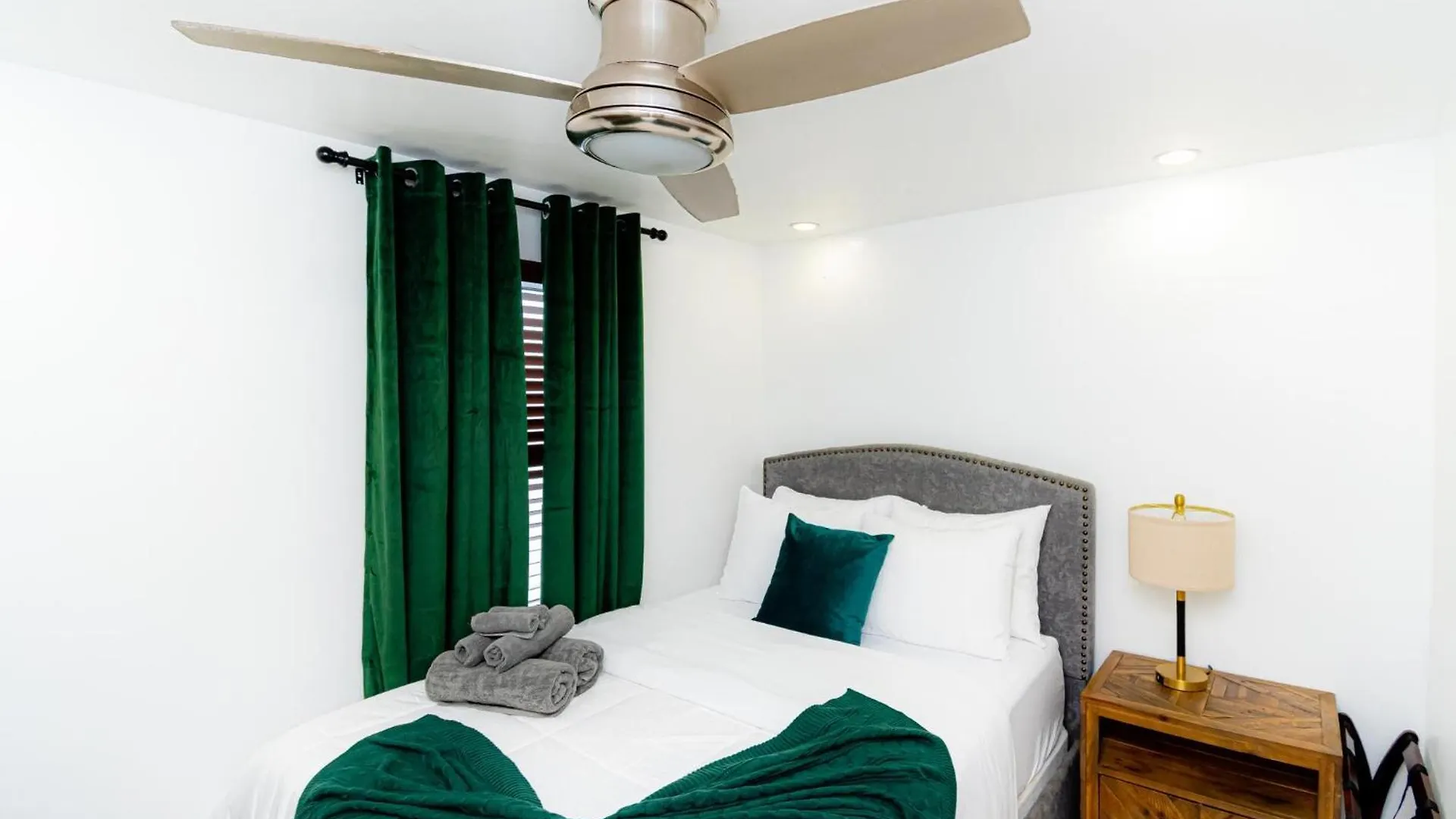 Ferienwohnung Luxury Oasis In The Heart Of Brooklyn New York